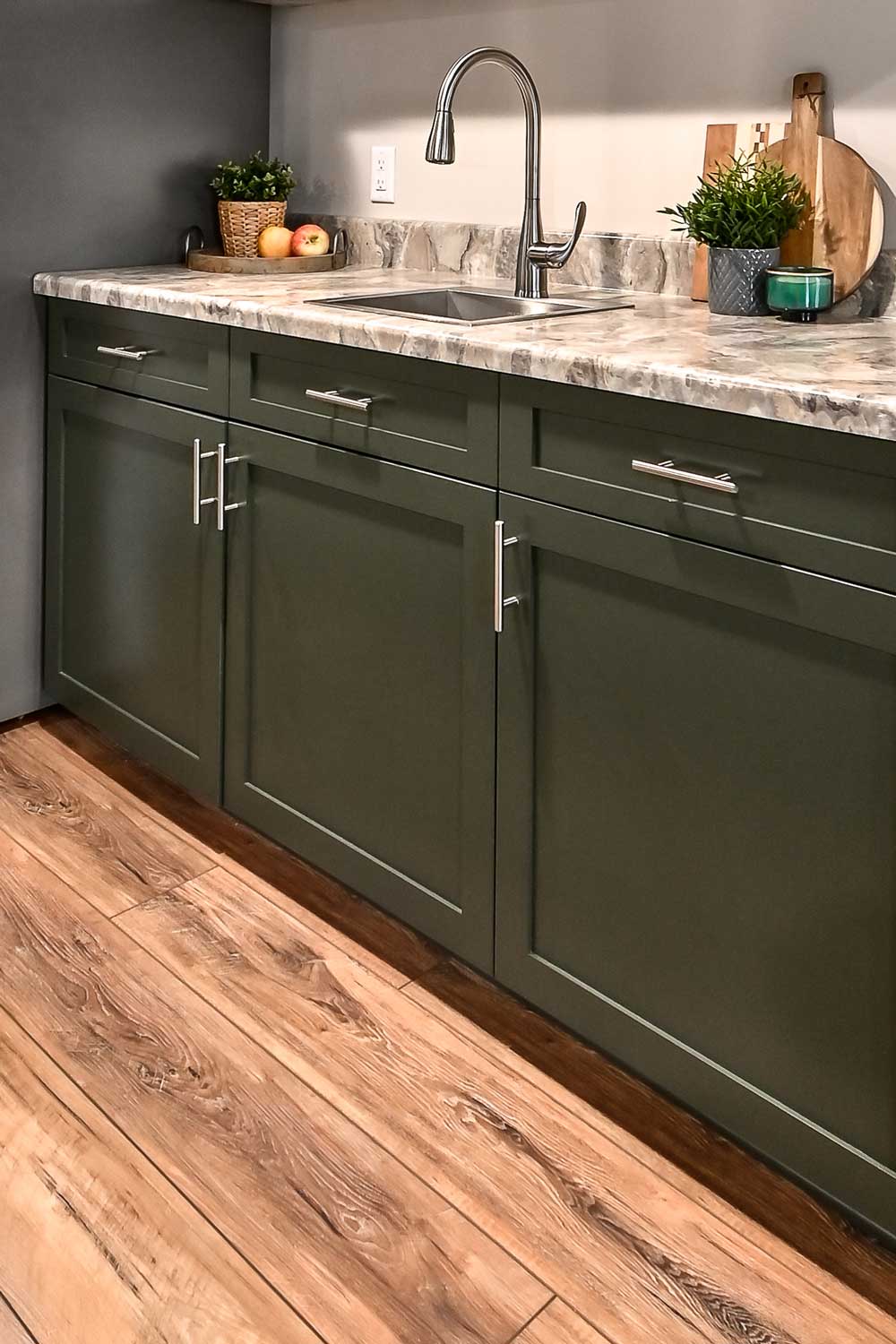 sink cabinet with 1 door